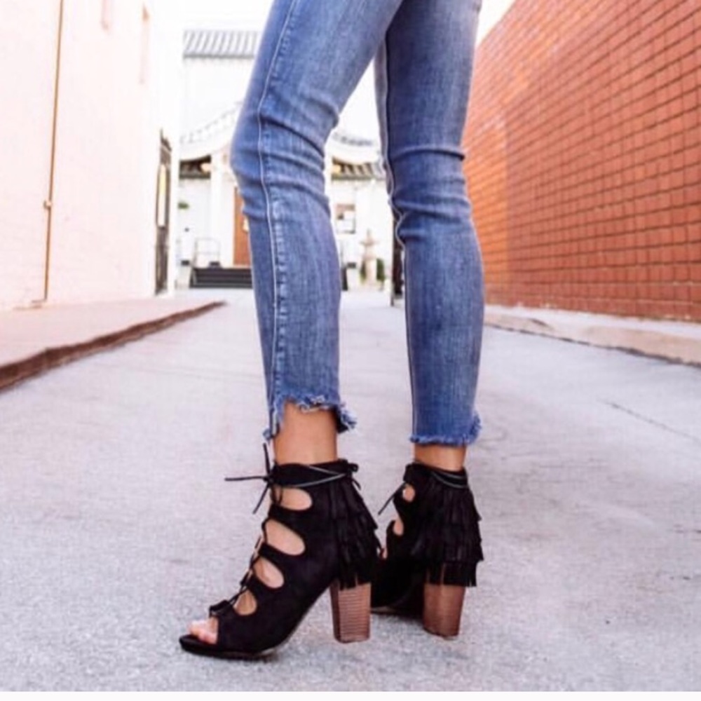 Shoeroom21 boutique black summer heels